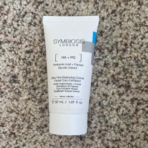 Symbiosis Hyaluonic Acid + Papaya Glycolic Extract
